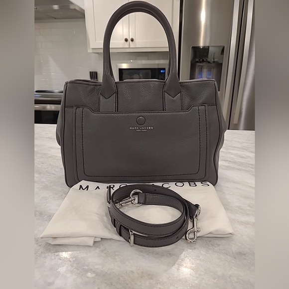 Marc Jacobs Handbags - Marc Jacobs Empire City Leather Two Way Bag - EUC
